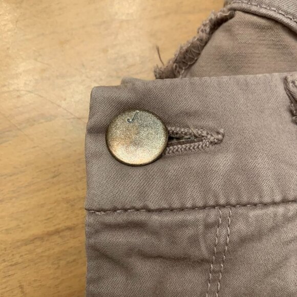 J Brand Anja Cuffed Cropped Jeans in Melody Grey Size 25 - Picture 4 of 12